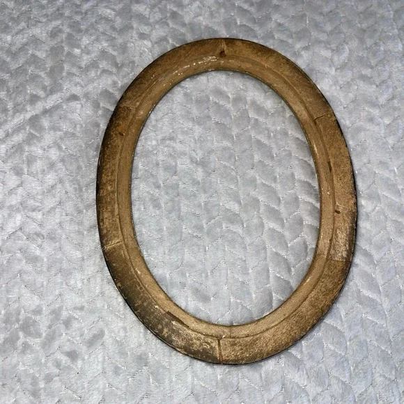 Vintage Oval Wood Picture Frame 5x7 Traditional Classic Ebony Color Gold Trim - Picture 4 of 6